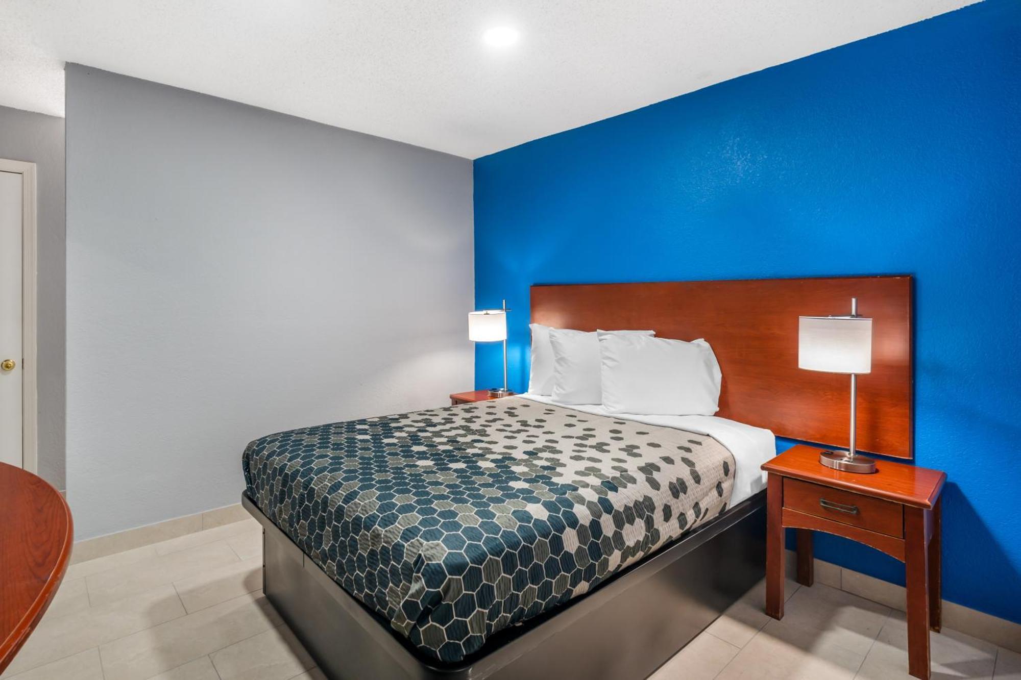 Econo Lodge Inn & Suites I-64 & Us 13 Virginia Beach Exteriör bild